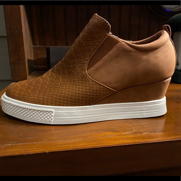 ☀️ PRICE FIRM☀️WEDGE SNEAKERS. - Picture 11 of 11